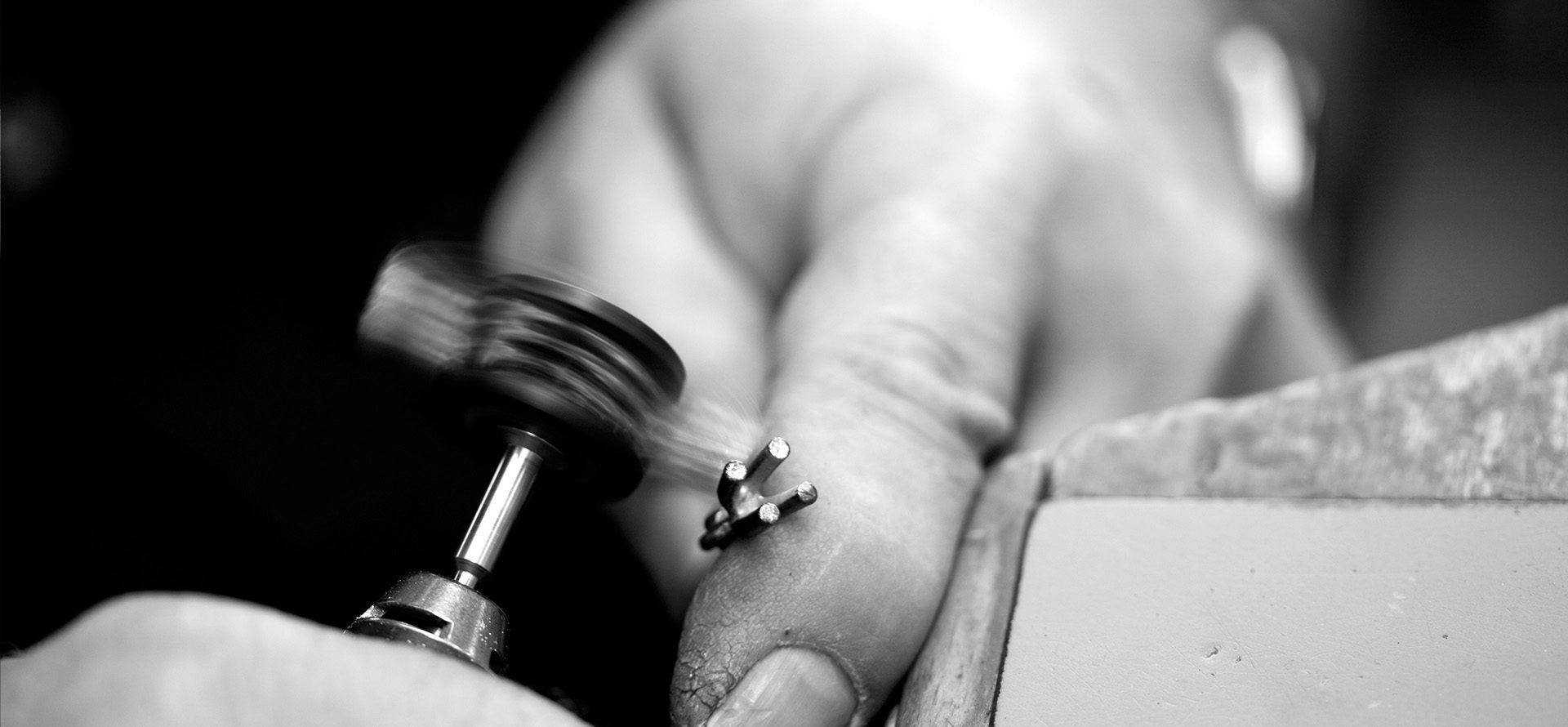 guldsmed-hantverk-ring